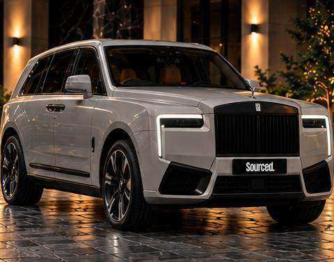 Rolls-Royce Cullinan, grey