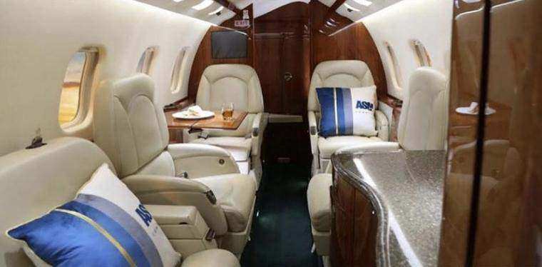 Learjet 60