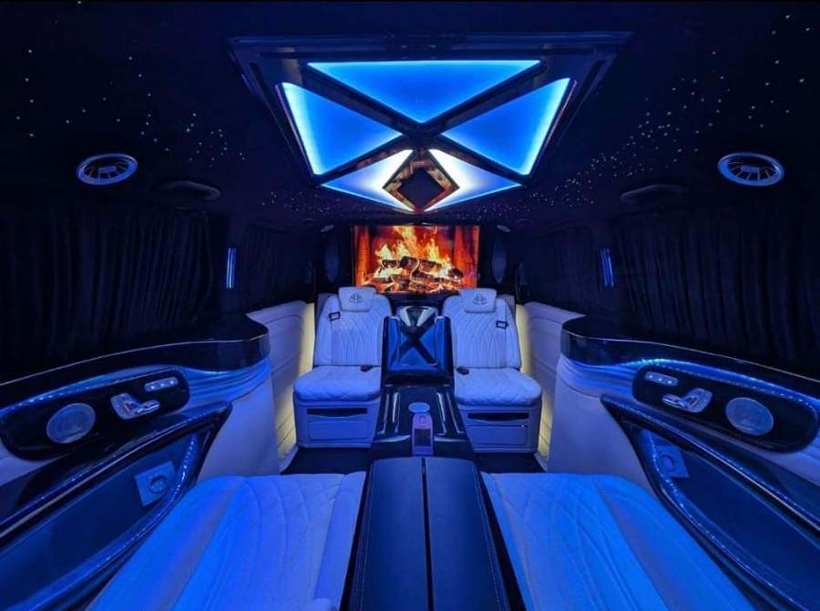 Mercedes-Maybach V-Class, white and black