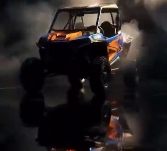 Polaris RZR XP 1000 buggy